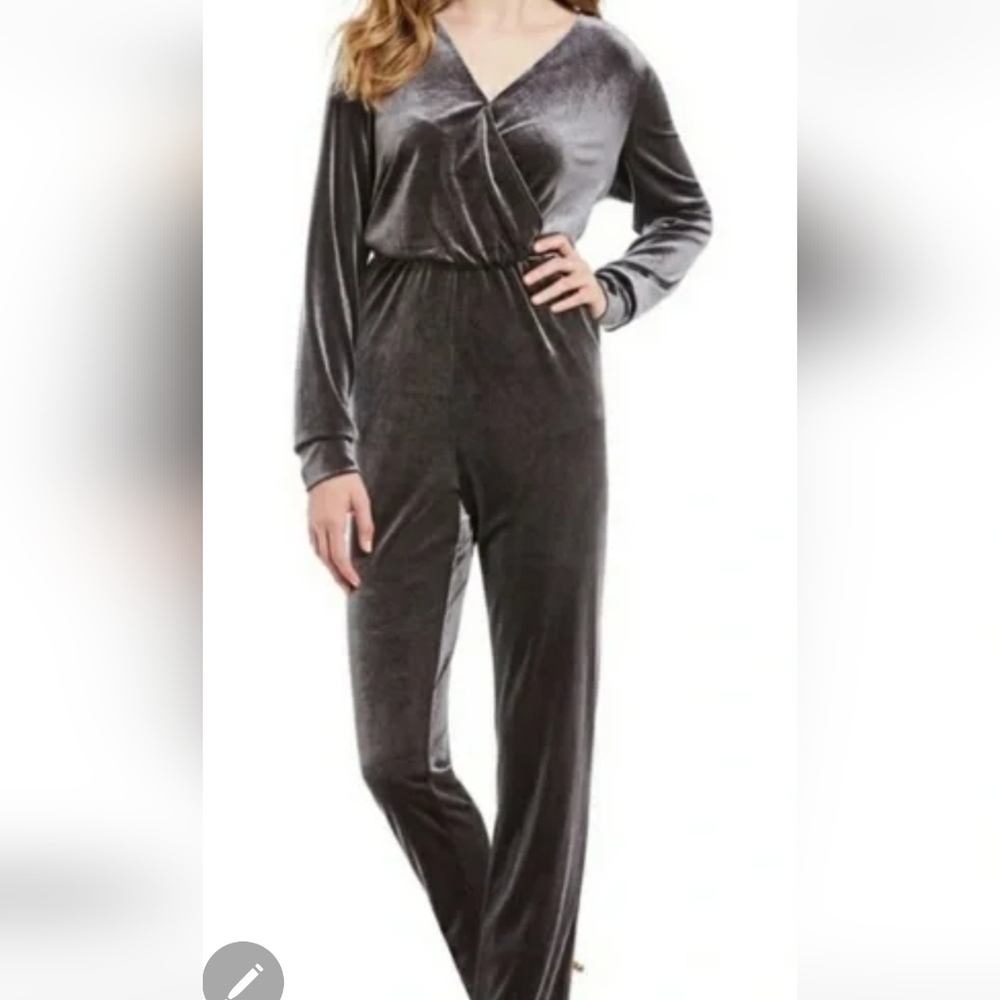 Gibson Latimer Velour Jumpsuit with pockets size M